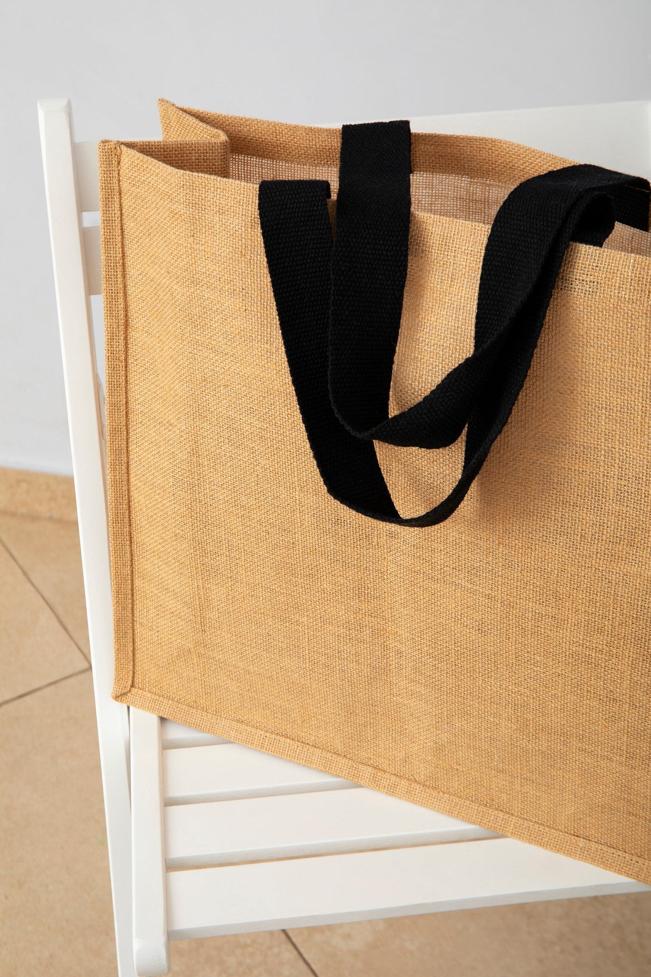still-life-hanging-bag (2)